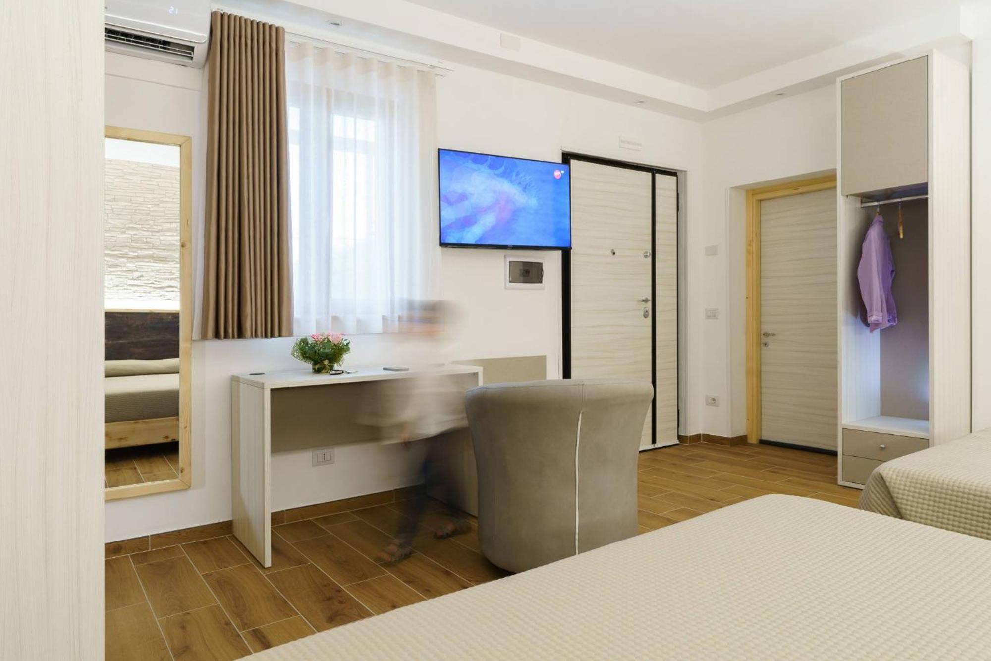 Chalet N5 Guest House Catanzaro Bagian luar foto